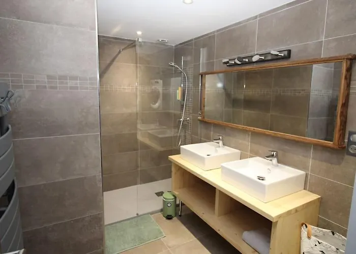 Шале Joli 12 Personnes, Jacuzzi, Terrasse, Babyfoot *